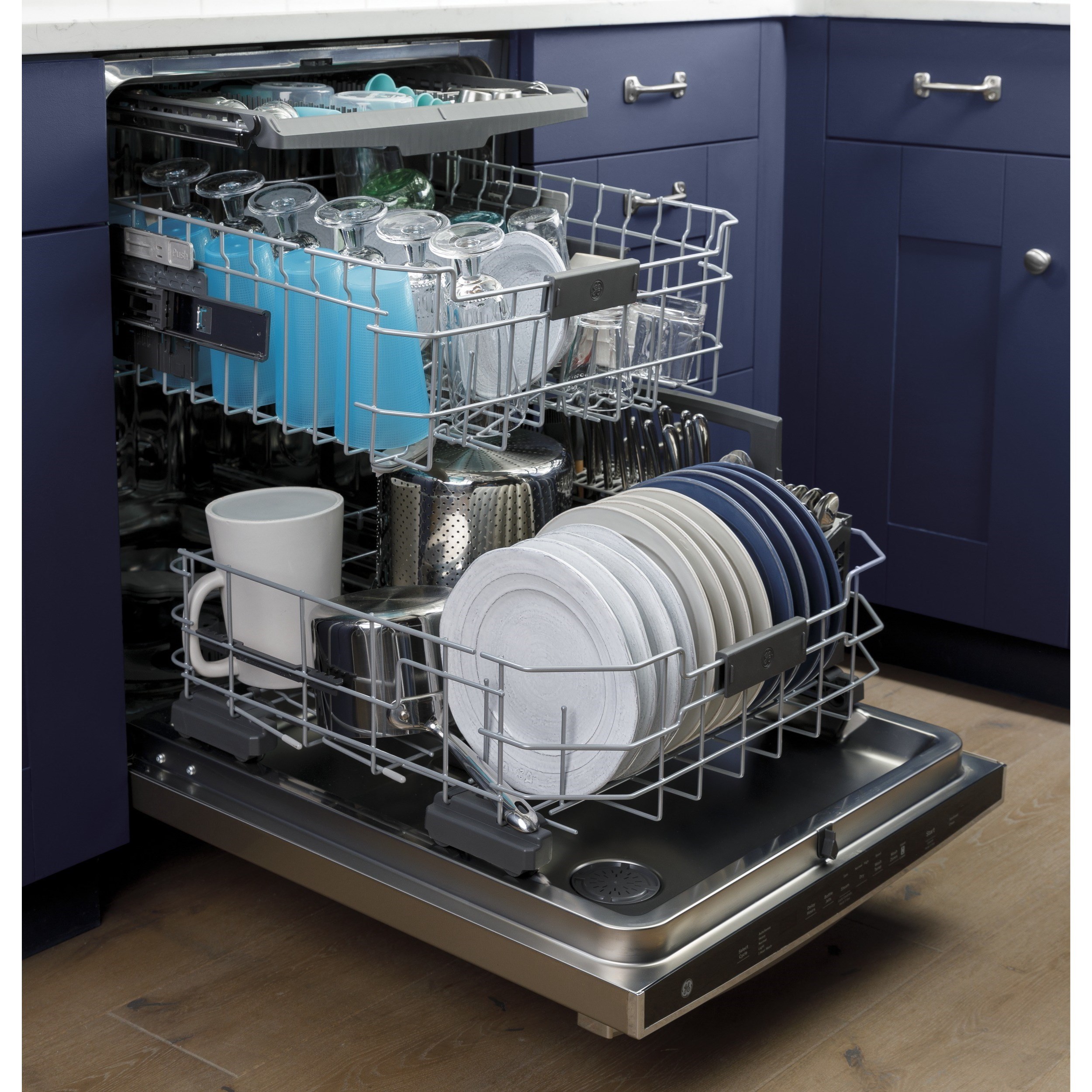 GE Appliances GDT665SMNES GE Stainless Steel Interior Dishwasher